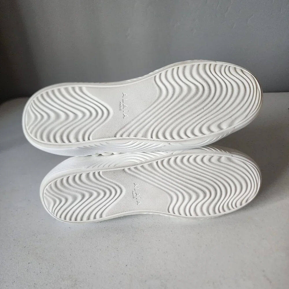 Alaia Knit Sneaker "EUC" - Picture 8 of 16